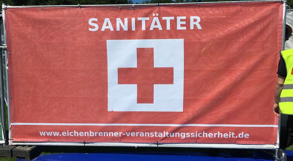 Sanitäter-Banner Sanitätsdienst Medic Event Eichenbrenner Veranstaltungssicherheit EVS Safety Konstanz Bodensee